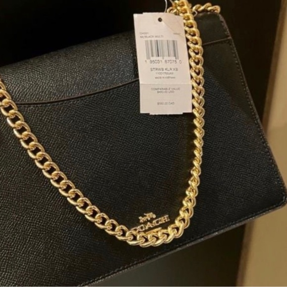 🌸NEW 🍓 COACH KLARE CROSSBODY WITH STRAWBERRY 🍓 WITH TAGS. - Picture 9 of 15